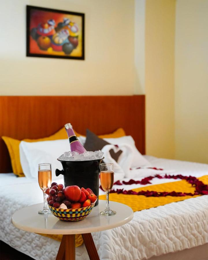 Hotel Mariscal Inn & Suite Cuenca Luaran gambar